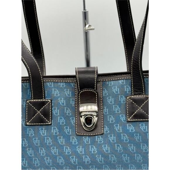 Dooney & Bourke Blue Jacquard Monogram Tote
Shoulder Bag EUC - Picture 7 of 13